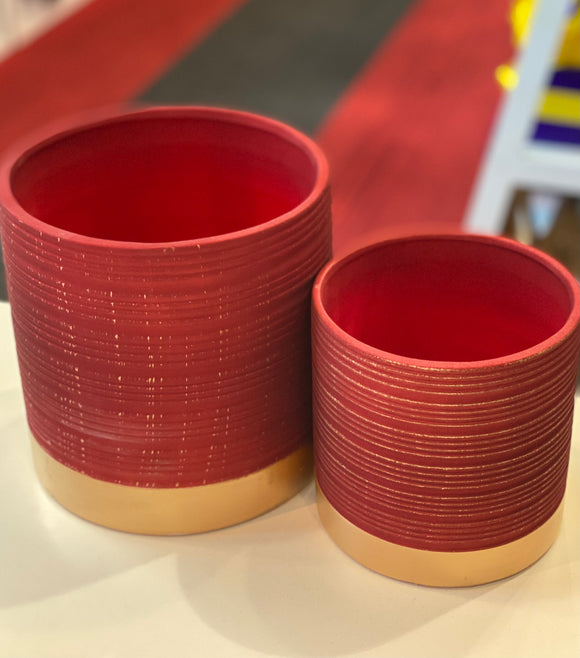 Red & Gold Round Pot